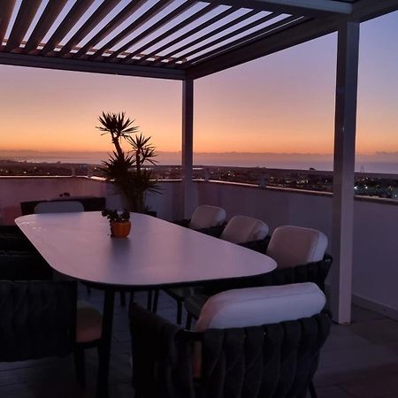 Penthouse Rentอัลบูเฟรา ภายนอก รูปภาพ