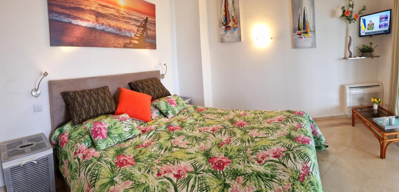 Penthouse Rentอัลบูเฟรา ภายนอก รูปภาพ