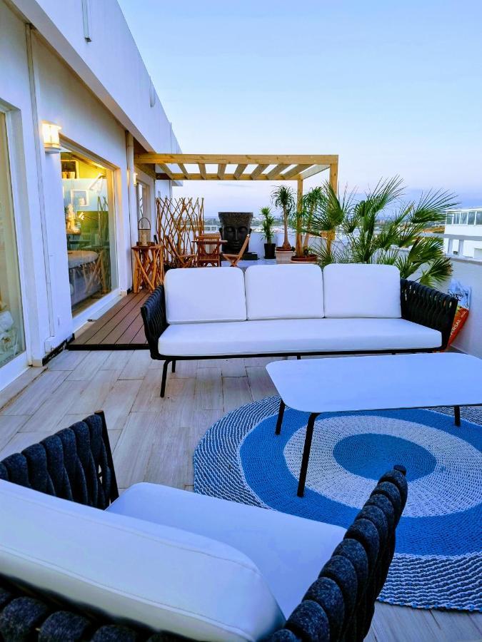 Penthouse Rentอัลบูเฟรา ภายนอก รูปภาพ