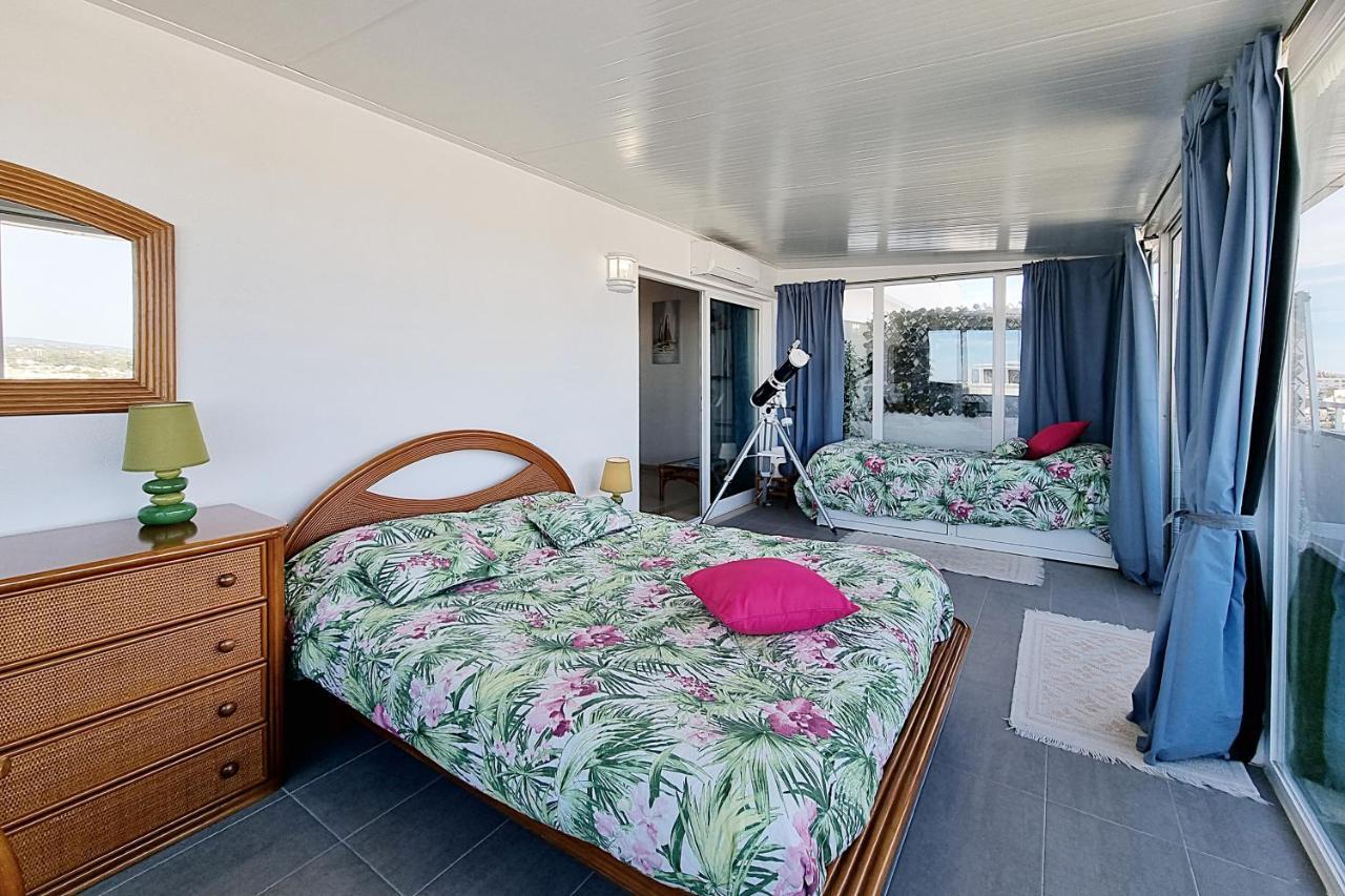 Penthouse Rentอัลบูเฟรา ภายนอก รูปภาพ