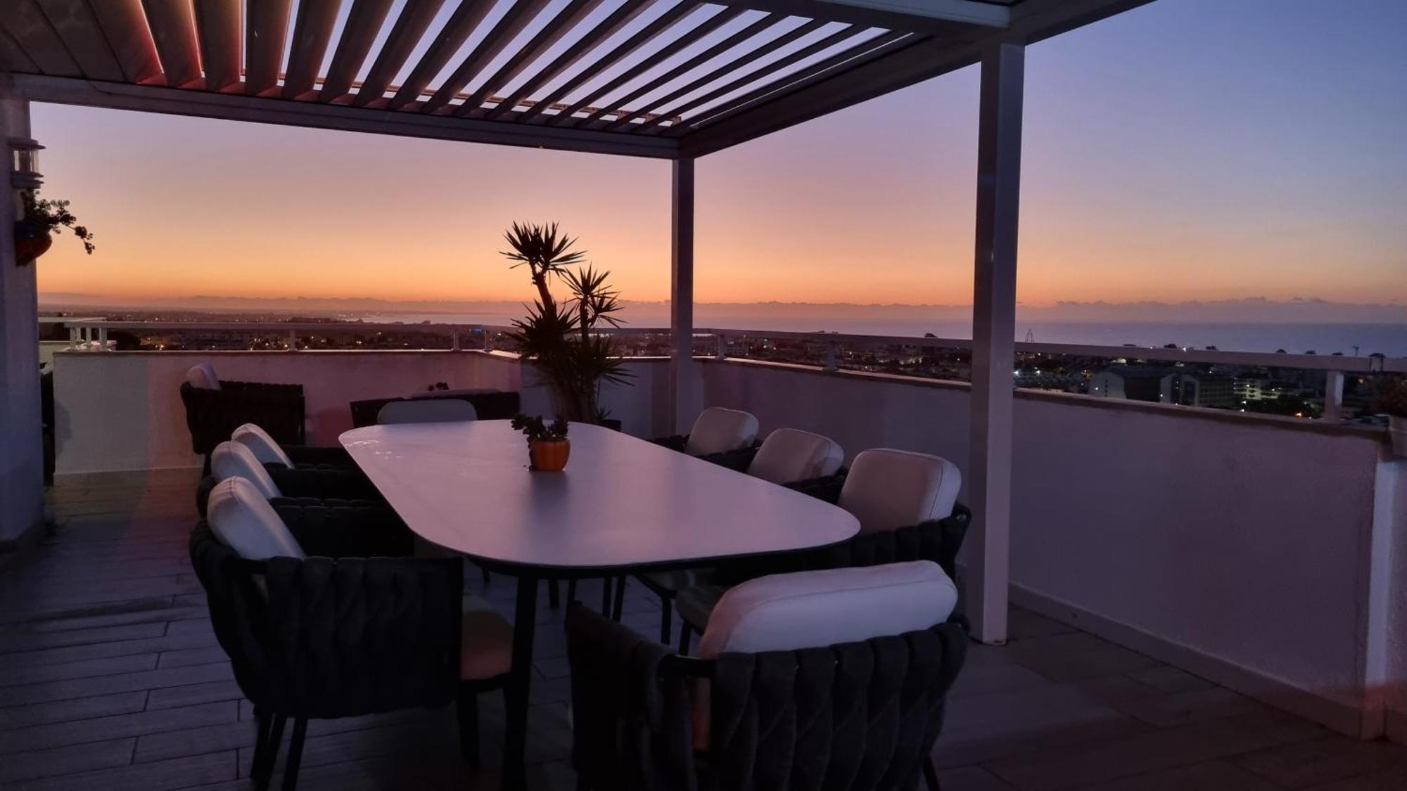 Penthouse Rentอัลบูเฟรา ภายนอก รูปภาพ